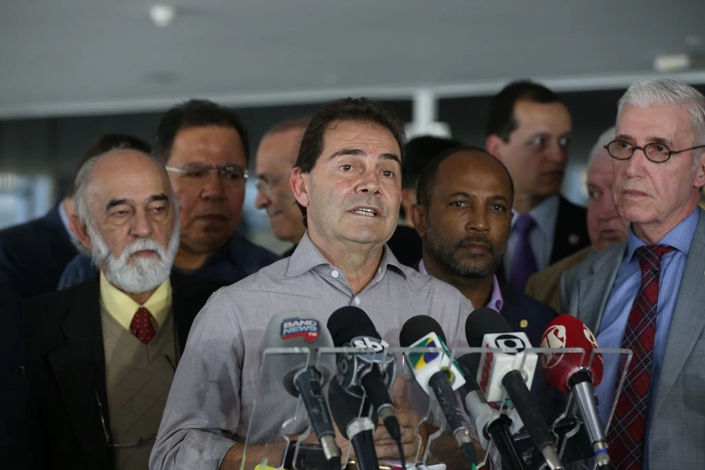 Brasília - Deputado Paulo Pereira da Silva, o Paulinho da Força fala à imprensa no Palácio do Planalto após segunda rodada de reuniões do governo com representantes de centrais sindicais (Valter Campanato/Agência Brasil)