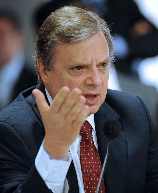 Brazilian senator Tasso Jereissati speaks during a Senate's Commission of Foreign Affairs session in Brasilia in October 29, 2009. Brazil's Senate will vote today  whether to accept or not Venezuela's entrance into the Mercosur trade block, while the country's Lower Chamber already approved it, along with the Argentine and the Uruguayan Congresses. The initiative is yet to be voted by the Paraguayan Congress. AFP PHOTO/Evaristo SA (Photo credit should read EVARISTO SA/AFP/Getty Images)