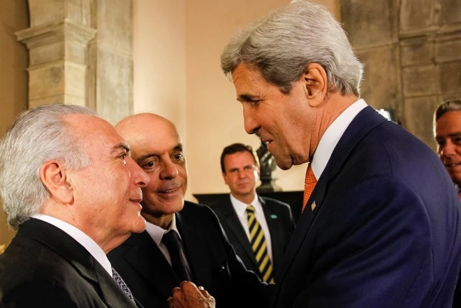 Presidente da República em Exercício, Michel Temer, Ministro das Relações Exteriores, José Serra, Governador do Rio, Luiz Fernando Pezão e o Prefeito do Rio, Eduardo Paes recebem o Secretário de Estado John Kerry durante recepção aos chefes de estado e de governo, por ocasião dos Jogos Olímpicos Rio 2016. (Rio de Janeiro - RJ, 05/08/2016). Foto: Beto Barata/PR