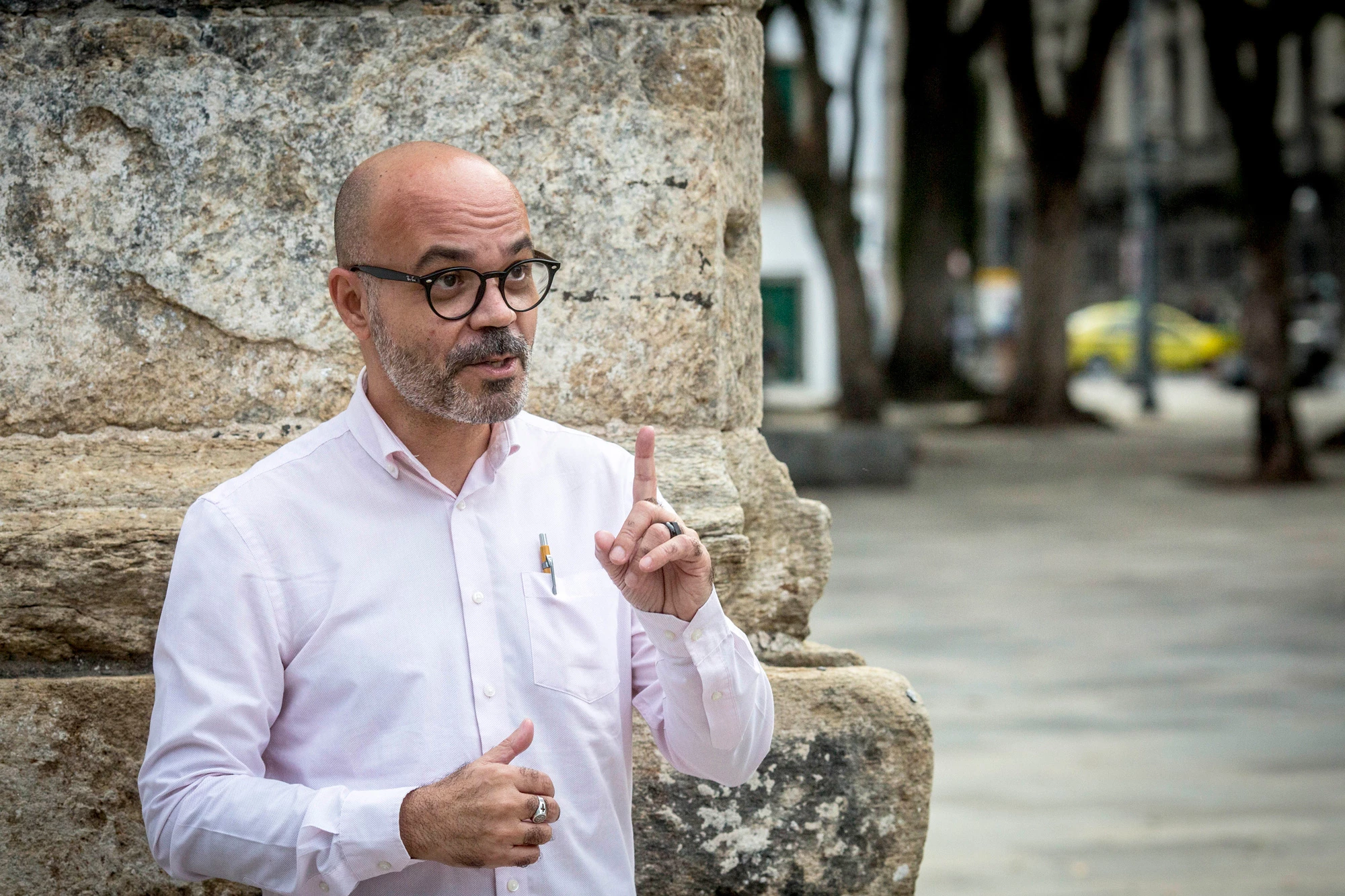 O Coronel Íbis Souza Pereira, ex-comandante-geral da PM do Rio, em entrevista no Centro da Cidade do Rio de Janeiro. Foto de Daniel Ramalho para The Intercept Brasil.