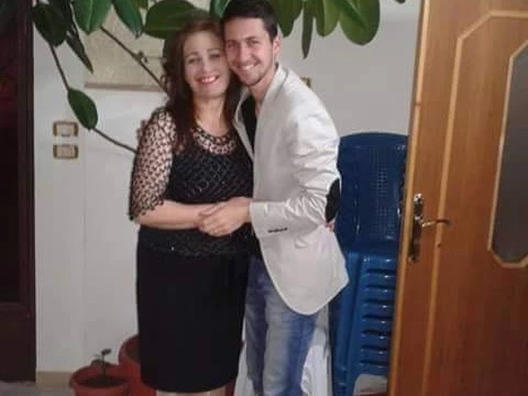 Houssam Nour e sua mãe.