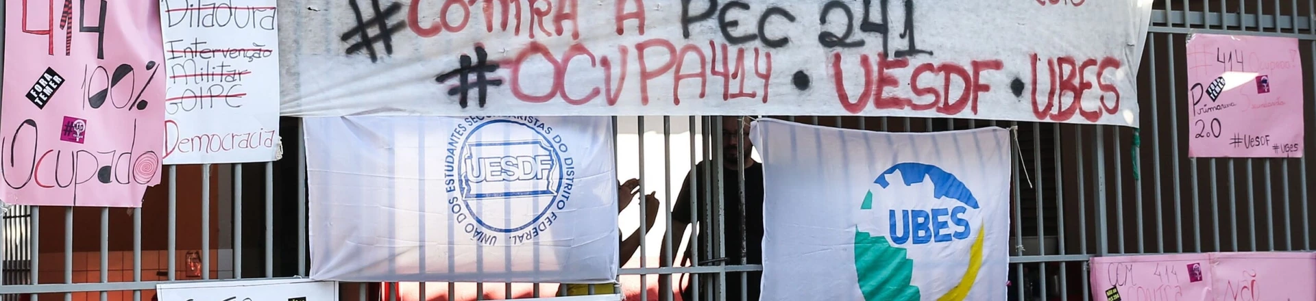 Lutar por seus direitos é perigoso no Brasil, mostra decisão de juiz contra estudantes Lutar por seus direitos é perigoso no Brasil, mostra decisão de juiz contra estudantes