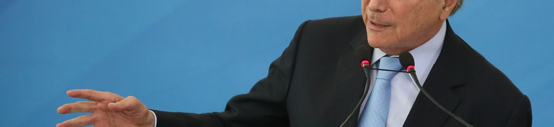 Brasília - Presidente Michel Temer na cerimônia de assinatura do decreto que dispõe sobre o Regulamento de Inspeção Industrial e Sanitária de Produtos de Origem Animal (Riispoa), no Palácio do Planalto (Valter Campanato/Agência Brasil) Brasília - Presidente Michel Temer na cerimônia de assinatura do decreto que dispõe sobre o Regulamento de Inspeção Industrial e Sanitária de Produtos de Origem Animal (Riispoa), no Palácio do Planalto (Valter Campanato/Agência Brasil)