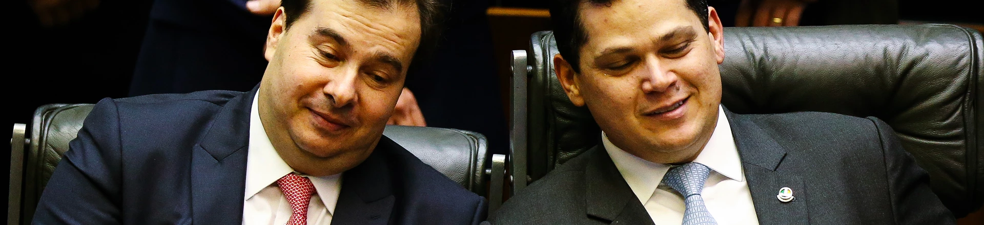 Rodrigo Maia e Davi Alcolumbre: o DEM, novo nome do velho PFL, está de volta ao comando do Congresso Rodrigo Maia e Davi Alcolumbre: o DEM, novo nome do velho PFL, está de volta ao comando do Congresso