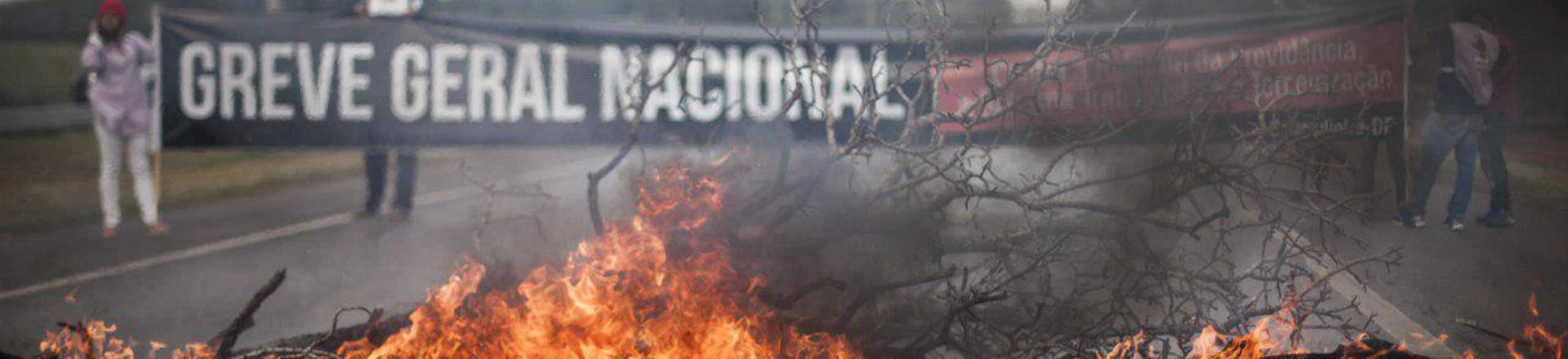 Brasil em greve: manifestações ocupam as ruas contra as reformas Trabalhista e da Previdência Brasil em greve: manifestações ocupam as ruas contra as reformas Trabalhista e da Previdência
