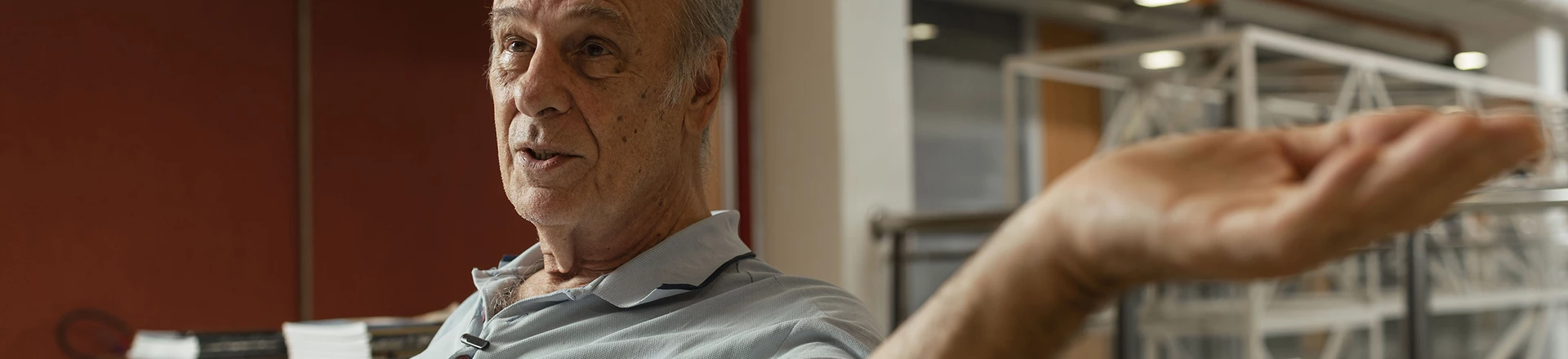 Para o professor Luiz Bevilacqua, o ministro da educação, Abraham Weintraub, age como um “inimigo do desenvolvimento”. Para o professor Luiz Bevilacqua, o ministro da educação, Abraham Weintraub, age como um “inimigo do desenvolvimento”.