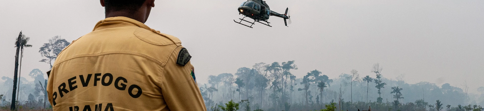 Ibama muda edital para agradar fornecedor e atraso pode deixar o órgão sem helicópteros para fiscalização Ibama muda edital para agradar fornecedor e atraso pode deixar o órgão sem helicópteros para fiscalização