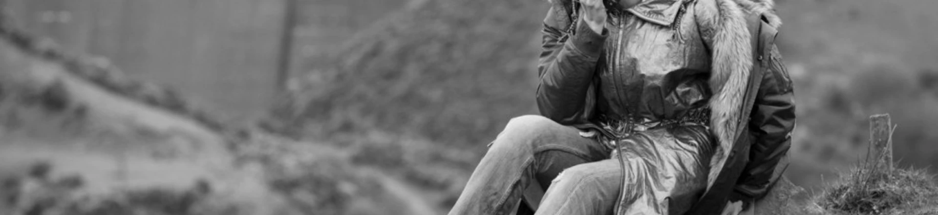 Maxine Peake playing the character Bella in Black Mirror "Metalhead" episode. Maxine Peake playing the character Bella in Black Mirror "Metalhead" episode.