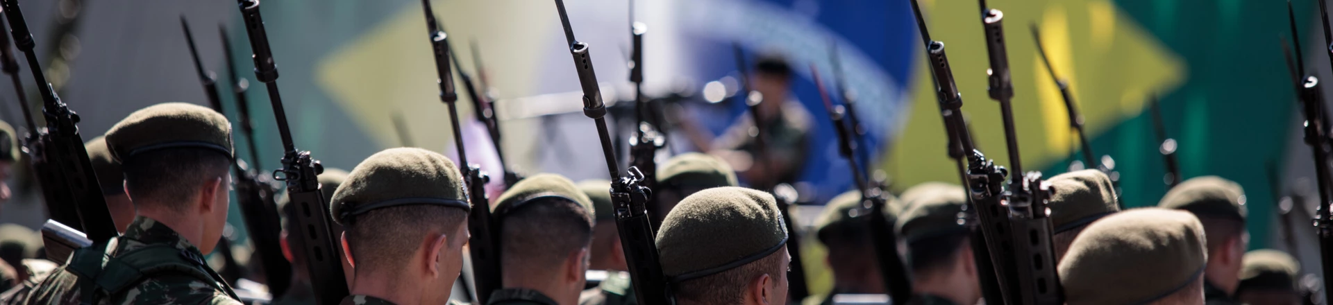 Comandante já defendeu "especial cuidado com a saúde". Agora, está proibido até que se fale em isolamento para evitar 'dissonância indesejável'. Comandante já defendeu "especial cuidado com a saúde". Agora, está proibido até que se fale em isolamento para evitar 'dissonância indesejável'.