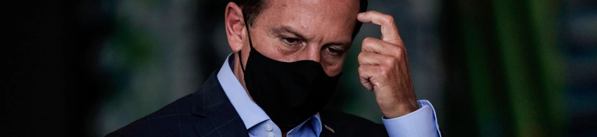 SAO PAULO, BRAZIL - NOVEMBER 19: Governor of Sao Paulo Joao Doria gestures during a press conference to give updates about the development of the vaccine Coronavac of Chinese laboratory Sinovac Biotech at Palacio Bandeirantes on November 19, 2020 in Sao Paulo, Brazil. The batch with the first 120,000 doses of the CoronaVac vaccine arrived in Sao Paulo today. The material imported from China is being developed by the Chinese laboratory Sinovac, in partnership with the Butantan Institute. CoronaVac is one of four candidates for the vaccine against coronavirus that are being tested in Brazil, but has not yet had authorization from the National Health Surveillance Agency (Anvisa) to be applied in Brazil. (Photo by Rodrigo Paiva/Getty Images) SAO PAULO, BRAZIL - NOVEMBER 19: Governor of Sao Paulo Joao Doria gestures during a press conference to give updates about the development of the vaccine Coronavac of Chinese laboratory Sinovac Biotech at Palacio Bandeirantes on November 19, 2020 in Sao Paulo, Brazil. The batch with the first 120,000 doses of the CoronaVac vaccine arrived in Sao Paulo today. The material imported from China is being developed by the Chinese laboratory Sinovac, in partnership with the Butantan Institute. CoronaVac is one of four candidates for the vaccine against coronavirus that are being tested in Brazil, but has not yet had authorization from the National Health Surveillance Agency (Anvisa) to be applied in Brazil. (Photo by Rodrigo Paiva/Getty Images)