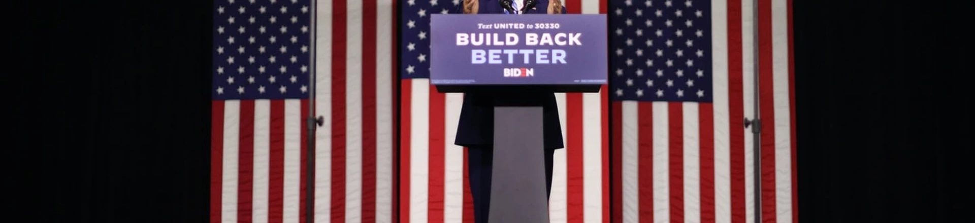 O candidato democrata à presidência, Joe Biden, fala no Chase Center em 14 de julho de 2020, na cidade de Wilmington, Delaware. O candidato democrata à presidência, Joe Biden, fala no Chase Center em 14 de julho de 2020, na cidade de Wilmington, Delaware.