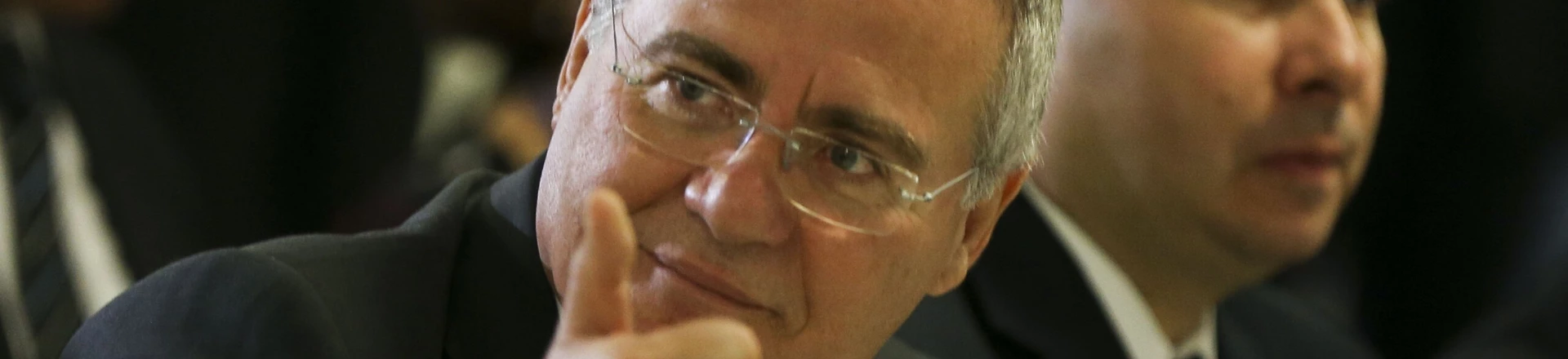 Brasília - O presidente do Senado, Renan Calheiros, e o presidente da Câmara, Rodrigo Maia, participam da Cerimônia de instalação do painel "Alumbramento", da artista plástica Marianne Peretti, no Salão Branco do Congresso Nacional (Marcelo Camargo/Agência Brasil) Brasília - O presidente do Senado, Renan Calheiros, e o presidente da Câmara, Rodrigo Maia, participam da Cerimônia de instalação do painel "Alumbramento", da artista plástica Marianne Peretti, no Salão Branco do Congresso Nacional (Marcelo Camargo/Agência Brasil)