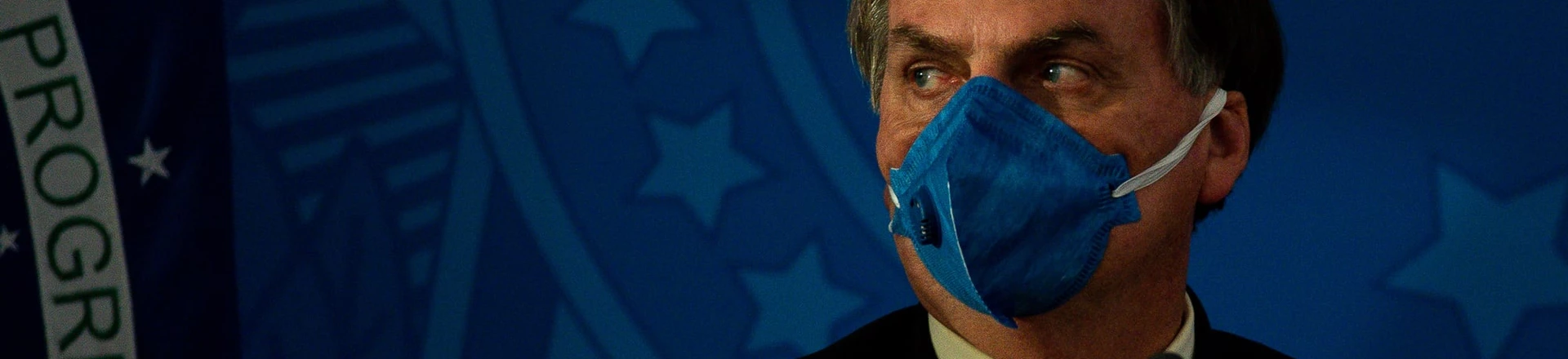 Exclusivo: Abin fala em 5,5 mil mortes em 15 dias enquanto Bolsonaro chama coronavírus de histeria Exclusivo: Abin fala em 5,5 mil mortes em 15 dias enquanto Bolsonaro chama coronavírus de histeria