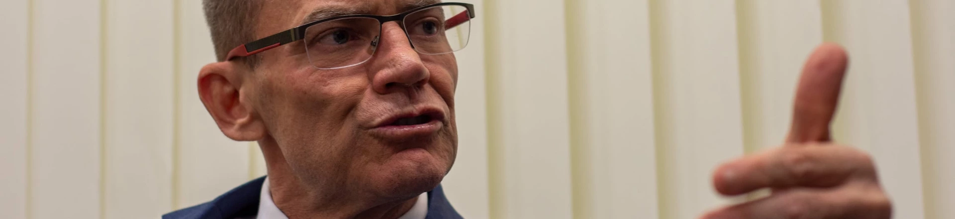 Entrevista: 'Com 27 anos na polícia, só recebi ameaça de morte depois de embate com Moro', diz Fabiano Contarato Entrevista: 'Com 27 anos na polícia, só recebi ameaça de morte depois de embate com Moro', diz Fabiano Contarato