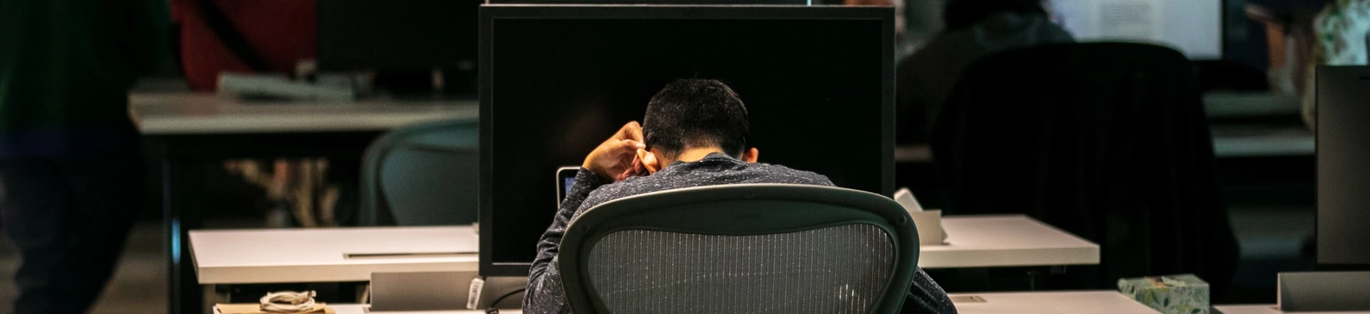 Moderadores de conteúdo trabalham em um escritório do Facebook em Austin, Texas, em 5 de março de 2019. Moderadores de conteúdo trabalham em um escritório do Facebook em Austin, Texas, em 5 de março de 2019.