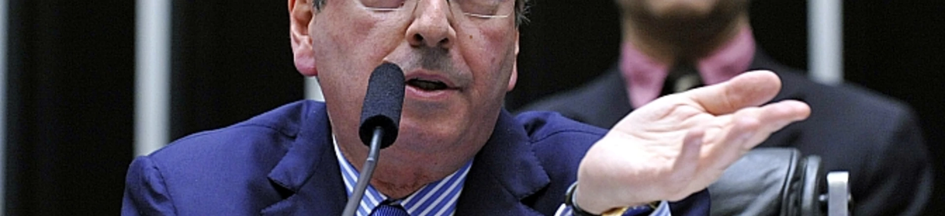 Até preso, Eduardo Cunha é um dos beneficiados pelo pacote de bondades de Temer Até preso, Eduardo Cunha é um dos beneficiados pelo pacote de bondades de Temer