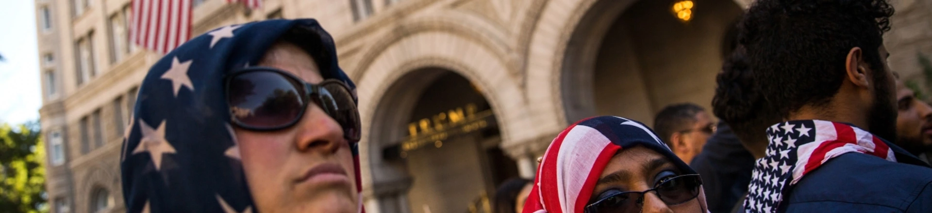 Veto de Trump entra em vigor Veto de Trump entra em vigor