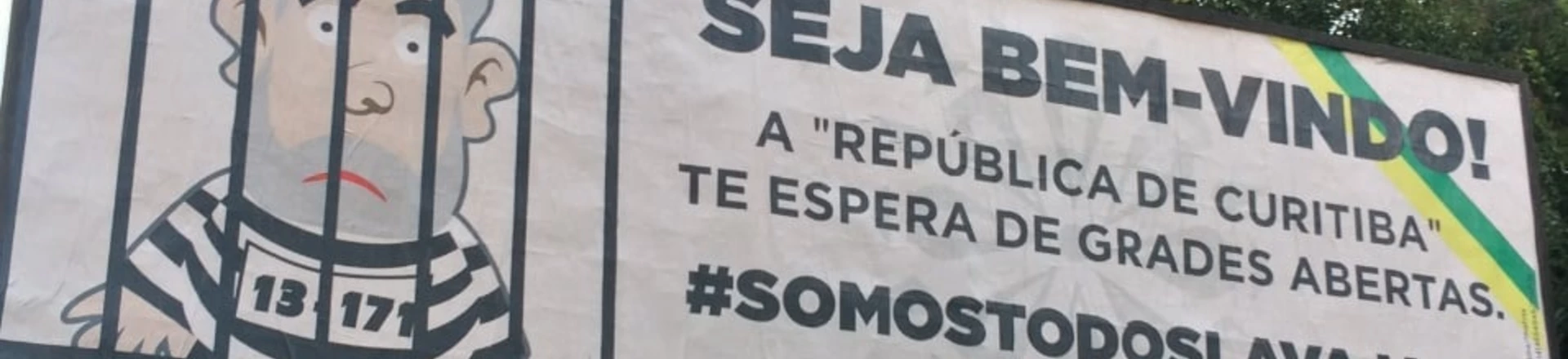 VÍDEO: Teco-teco vai sobrevoar Porto Alegre com gravação que pede prisão de Lula VÍDEO: Teco-teco vai sobrevoar Porto Alegre com gravação que pede prisão de Lula