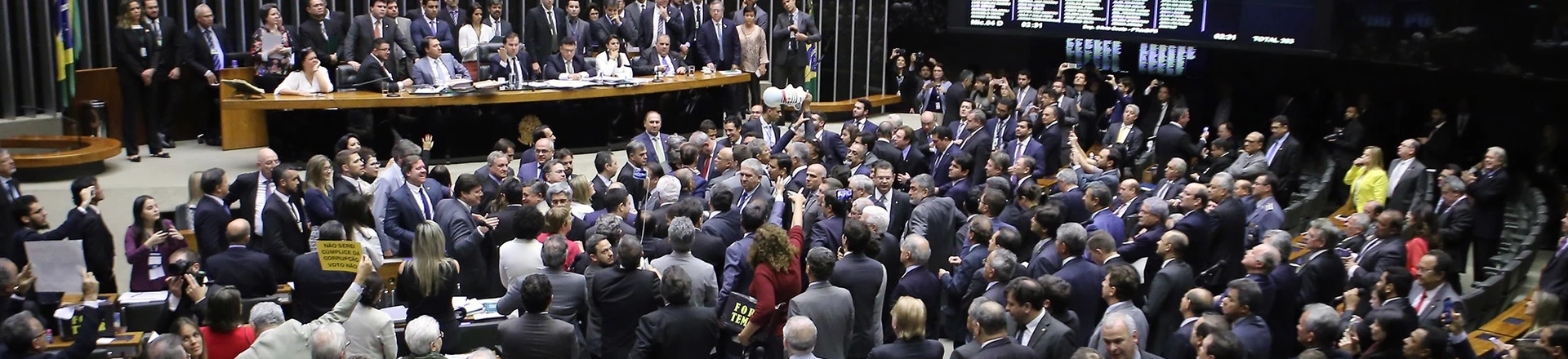 Mais informações Discussão do Parecer da Comissão de Constituição e Justiça e de Cidadania que conclui pelo indeferimento da solicitação de autorização para a instauração, pelo Supremo Tribunal Federal, de processo criminal em desfavor do Excelentíssimo Senhor Presidente da República, Michel Temer Data: 02/08/2017 Mais informações Discussão do Parecer da Comissão de Constituição e Justiça e de Cidadania que conclui pelo indeferimento da solicitação de autorização para a instauração, pelo Supremo Tribunal Federal, de processo criminal em desfavor do Excelentíssimo Senhor Presidente da República, Michel Temer Data: 02/08/2017