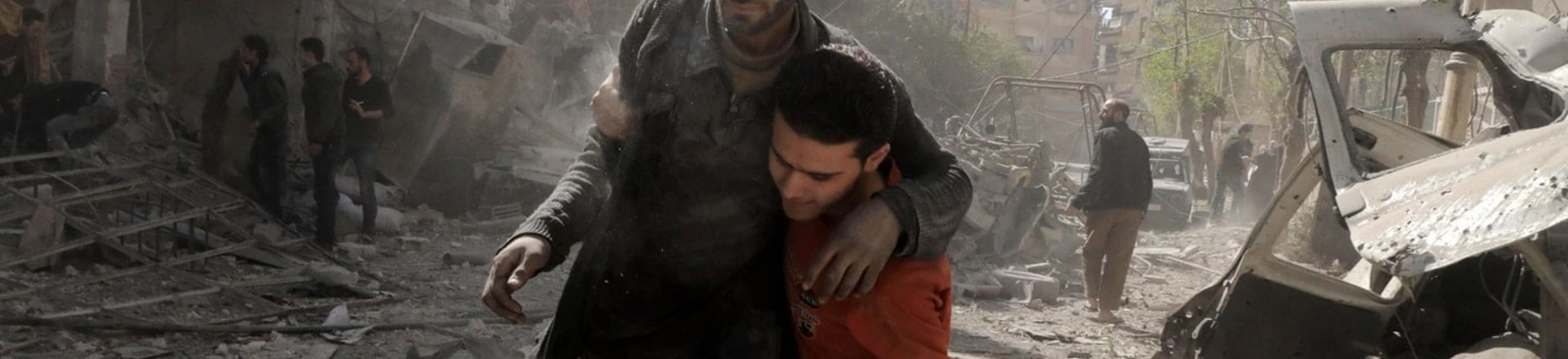 Rivalidade entre Arábia Saudita e Catar agrava a guerra na Síria Rivalidade entre Arábia Saudita e Catar agrava a guerra na Síria