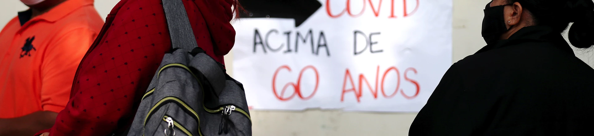 Entrevista: 'O critério de faixa etária para organizar a vacinação não basta. Ele é elitista e racista' Entrevista: 'O critério de faixa etária para organizar a vacinação não basta. Ele é elitista e racista'