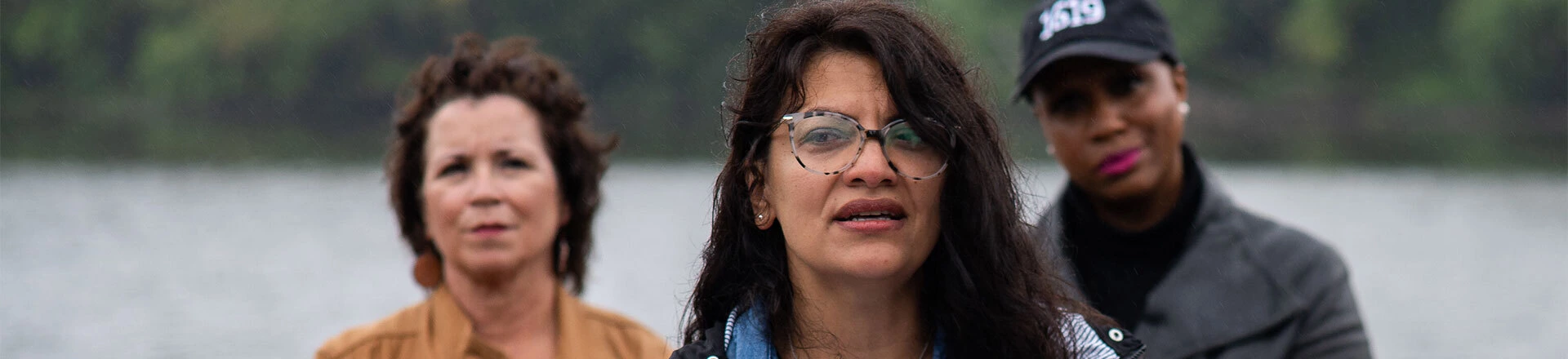 A deputada Rashida Tlaib se elegeu com uma plataforma progressista na mesma comunidade que votou em Trump. A deputada Rashida Tlaib se elegeu com uma plataforma progressista na mesma comunidade que votou em Trump.
