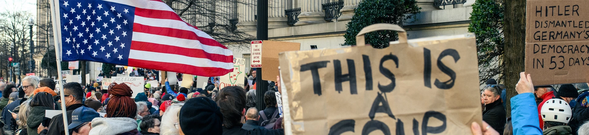 Protesto contra Elon Musk nos EUA. Protesto contra Elon Musk nos EUA.