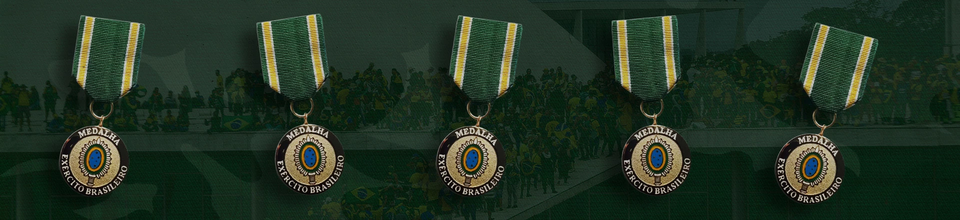 Sete militares denunciados por tentativa de golpe foram condecorados ou promovidos após o 8 de Janeiro Sete militares denunciados por tentativa de golpe foram condecorados ou promovidos após o 8 de Janeiro