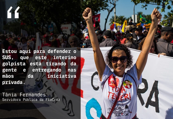 Milhares se reúnem em Copacabana em protesto contra governo Temer e Jogos Olímpicos Milhares se reúnem em Copacabana em protesto contra governo Temer e Jogos Olímpicos